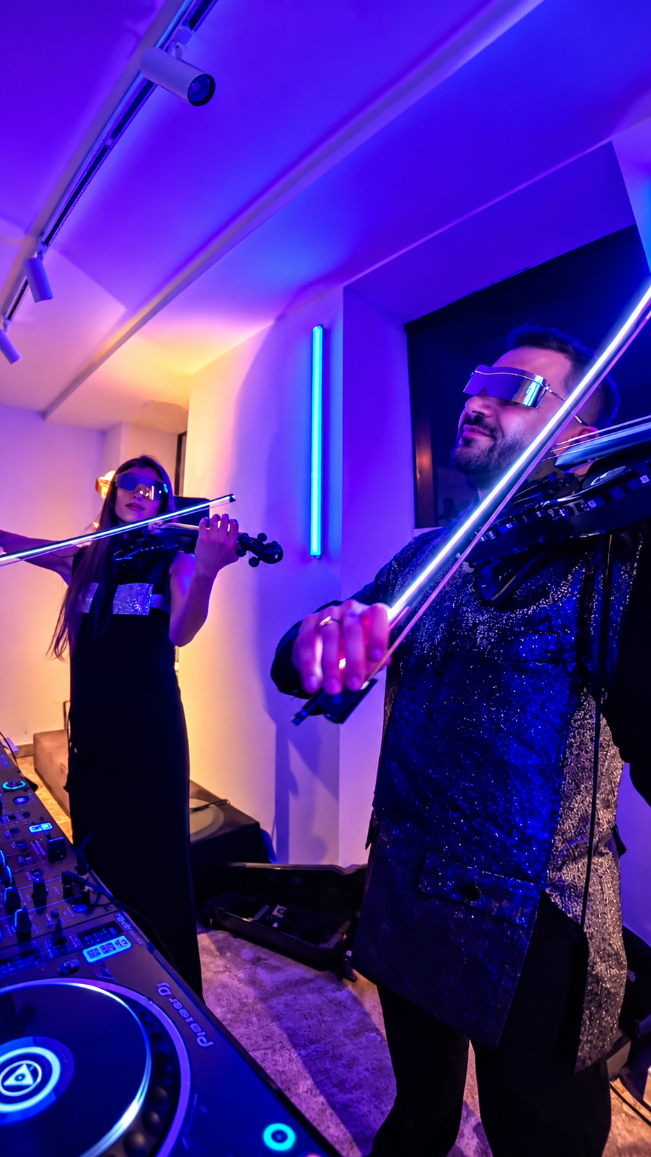 How to Choose an LED Violin Bow for Live Performances